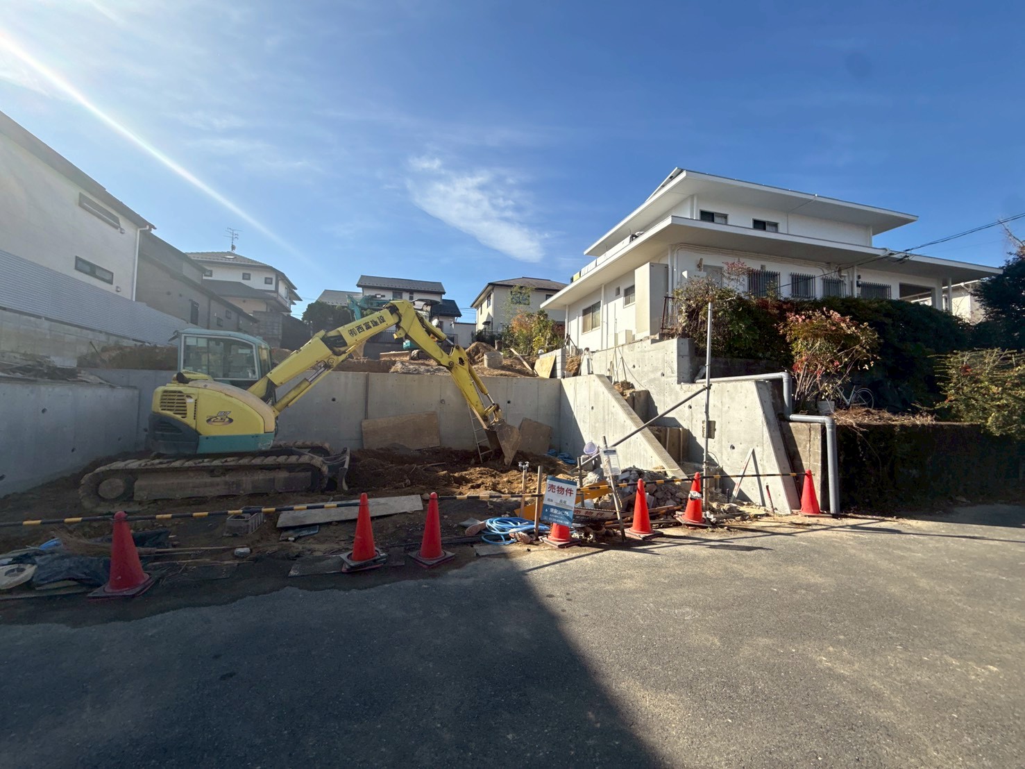 東京都町田市鶴川３丁目