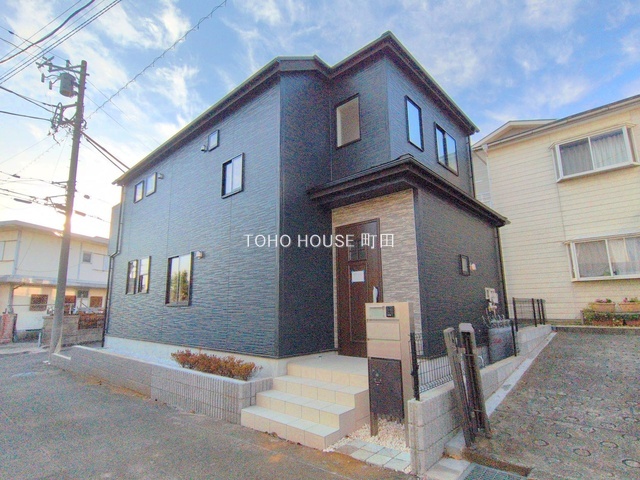 神奈川県伊勢原市岡崎