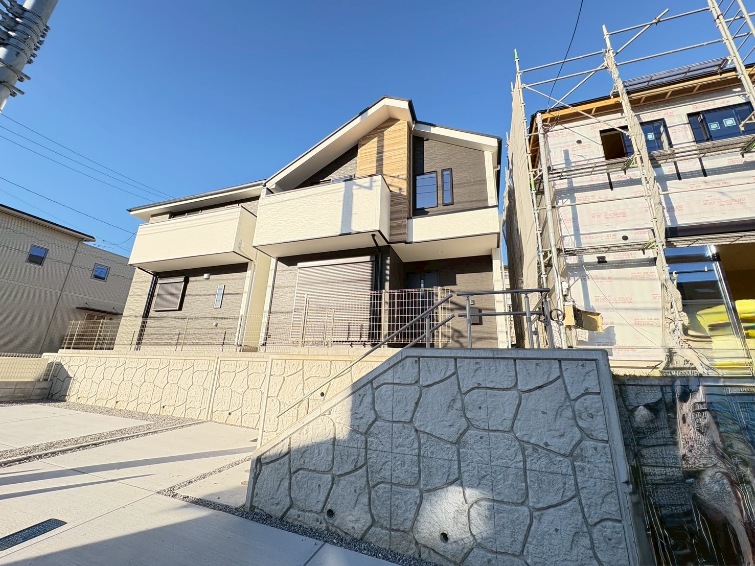 神奈川県横浜市青葉区荏子田１丁目