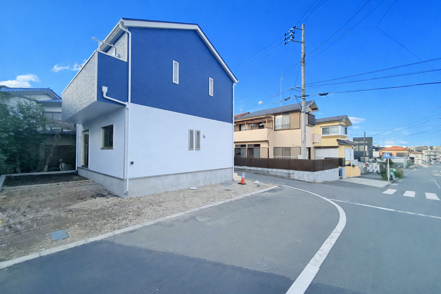 東京都町田市高ヶ坂７丁目