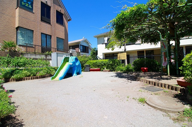 旭町2丁目児童公園まで約350m