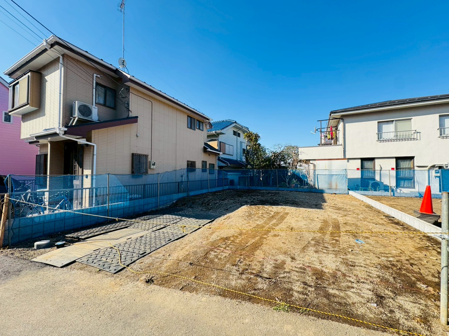 神奈川県座間市明王