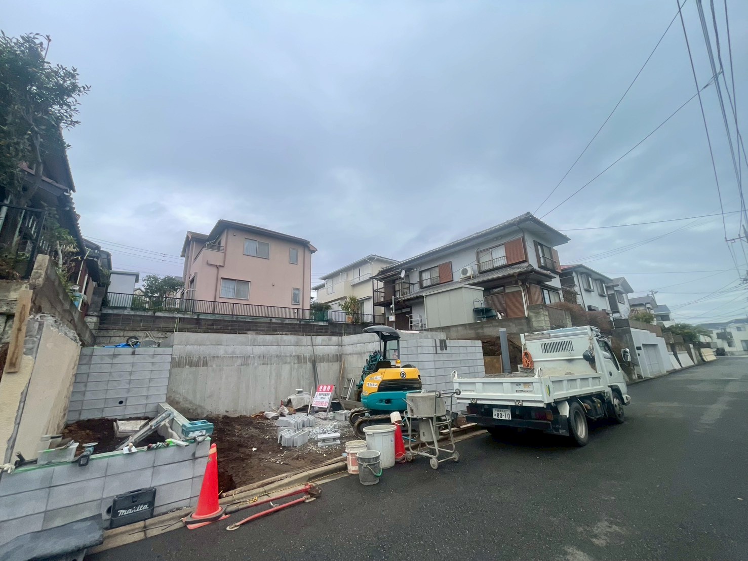 神奈川県綾瀬市綾西３丁目