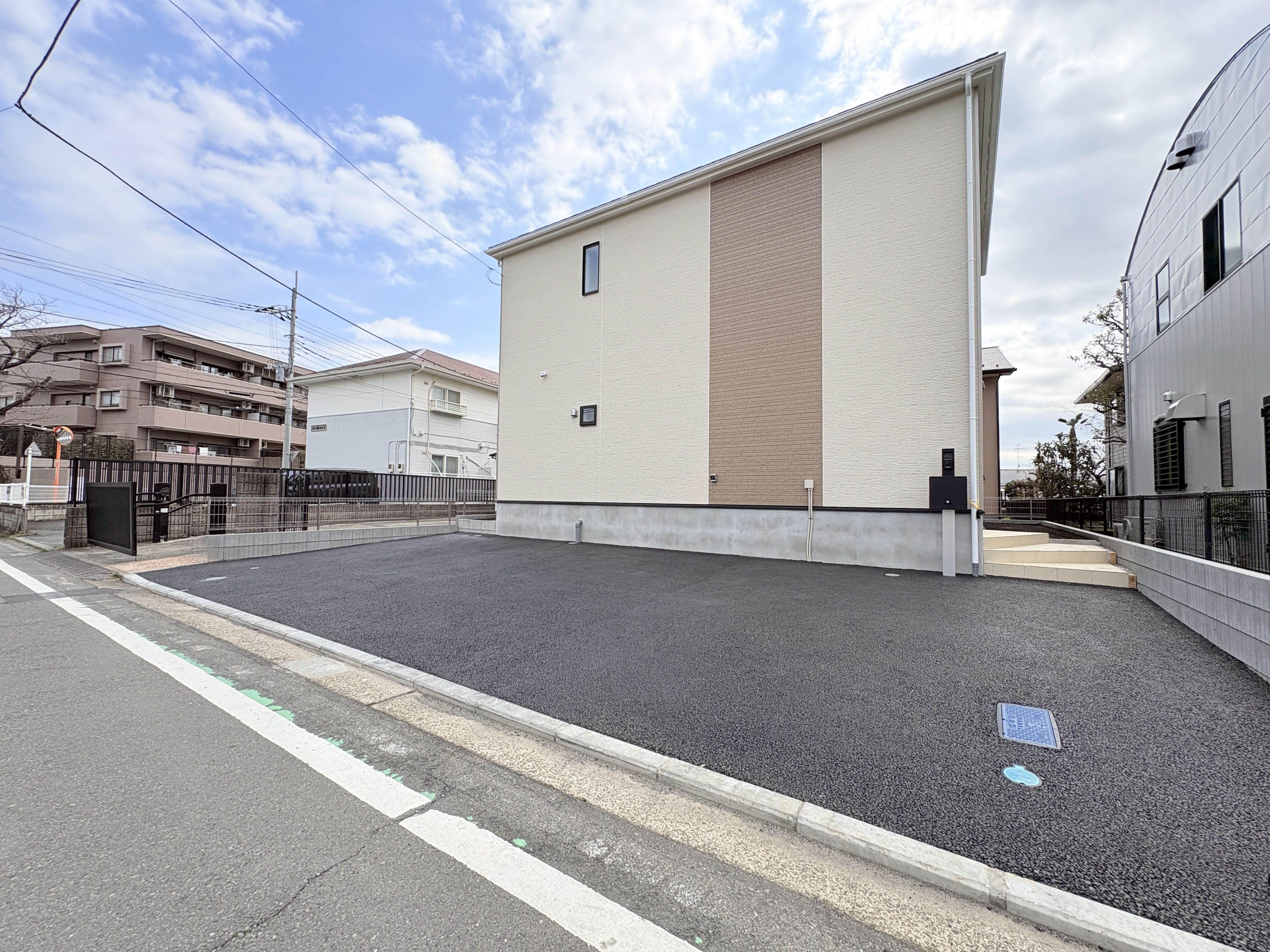 神奈川県横浜市青葉区市ケ尾町