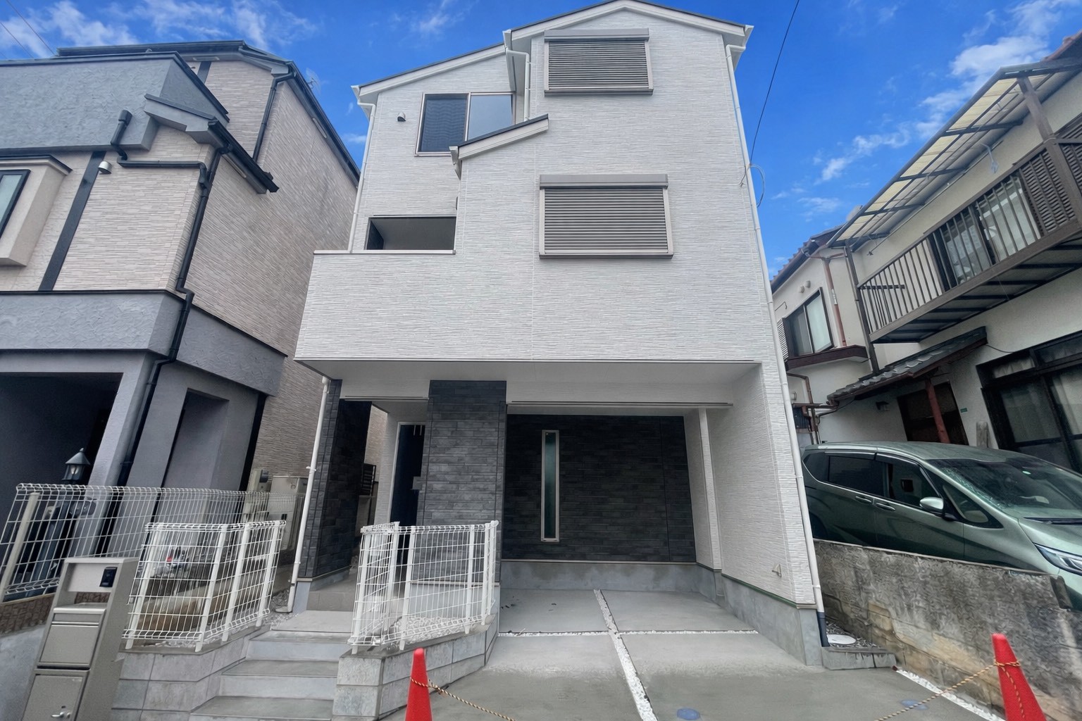 神奈川県座間市栗原中央４丁目