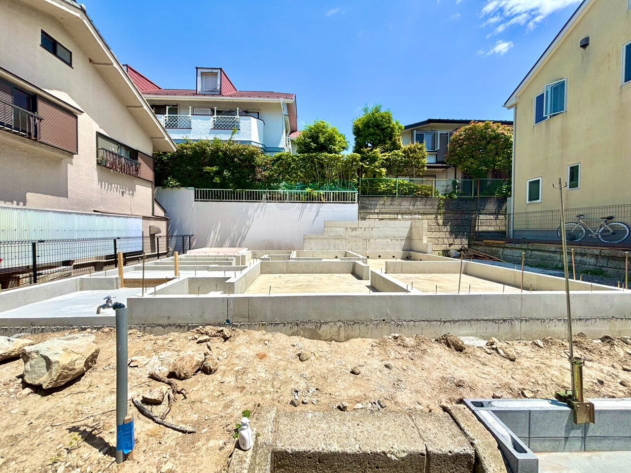 神奈川県横浜市青葉区美しが丘４丁目