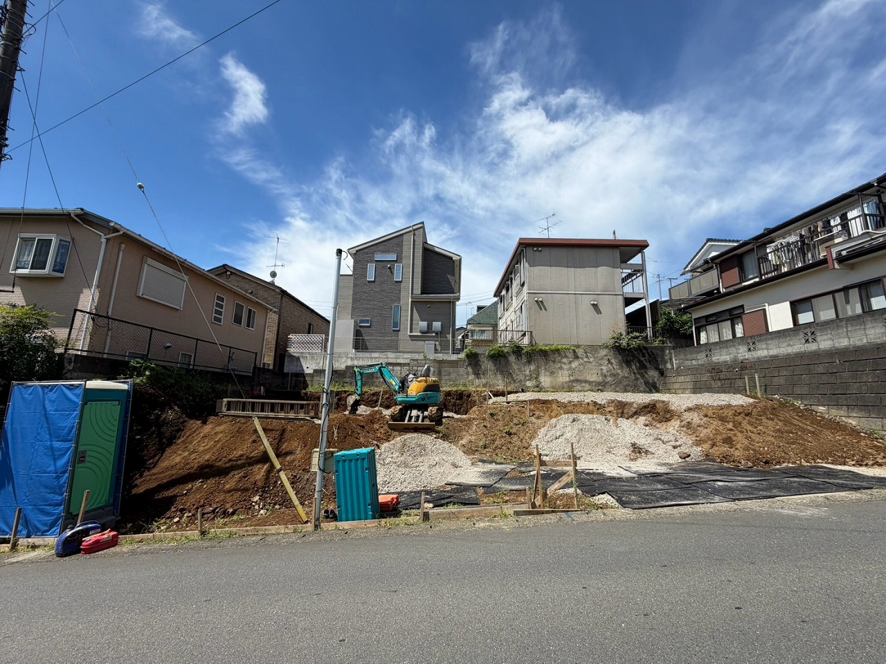 神奈川県座間市入谷東３丁目