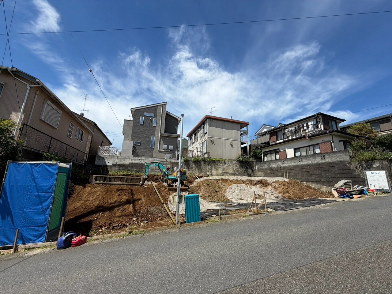 神奈川県座間市入谷東３丁目