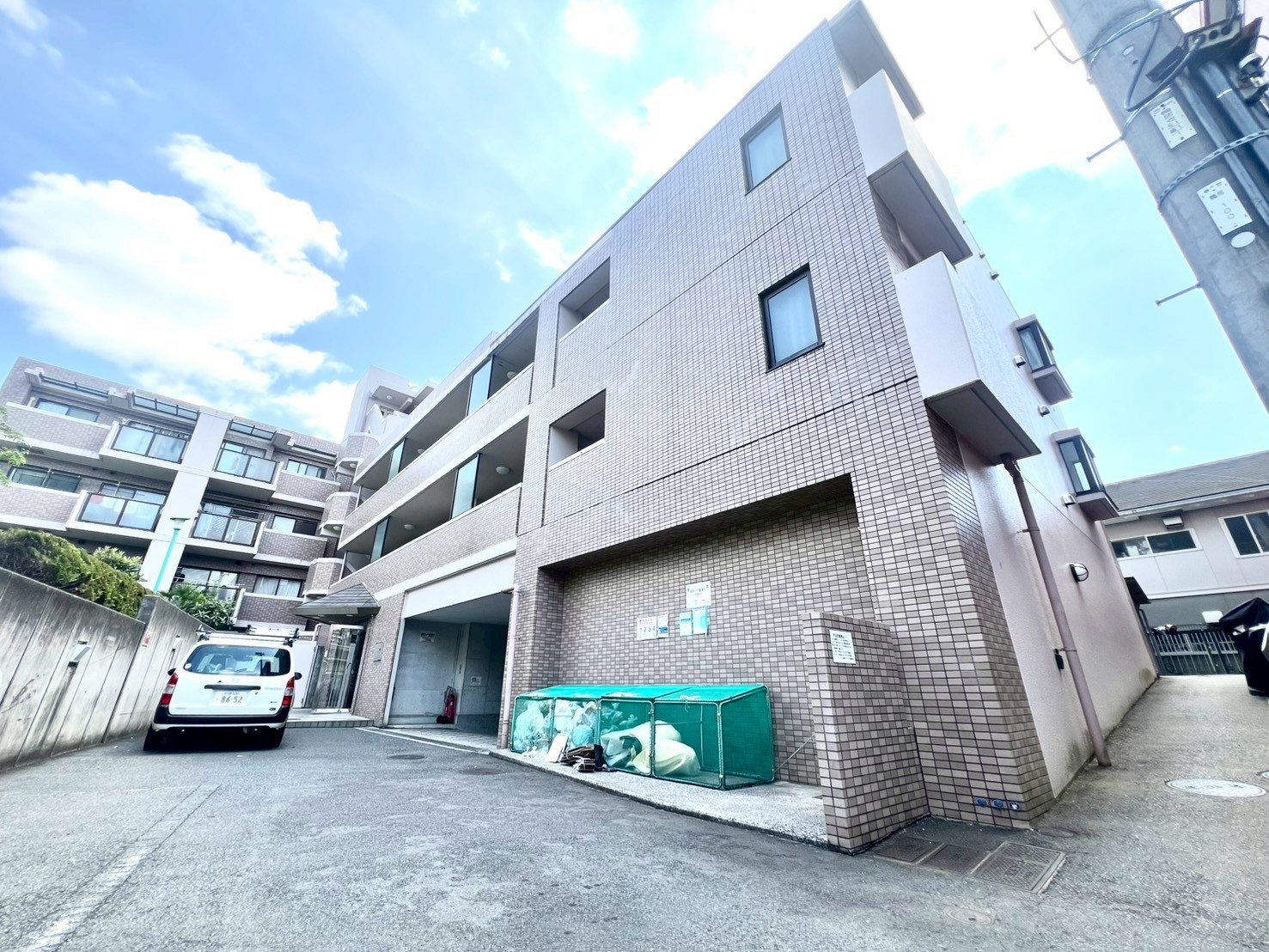 サングレイス鴨居サウスコート