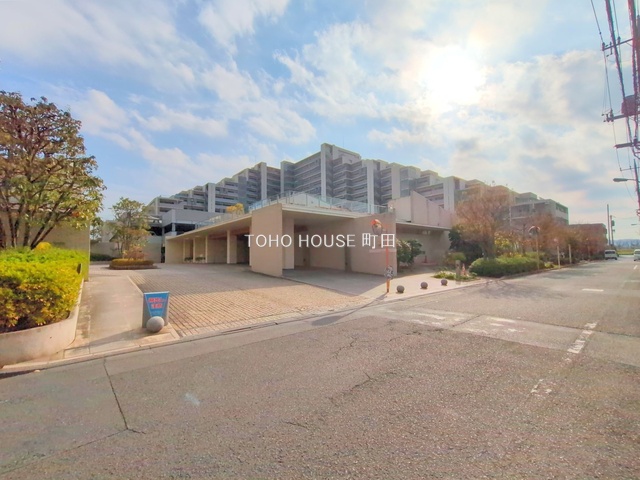 東京都調布市上石原３丁目