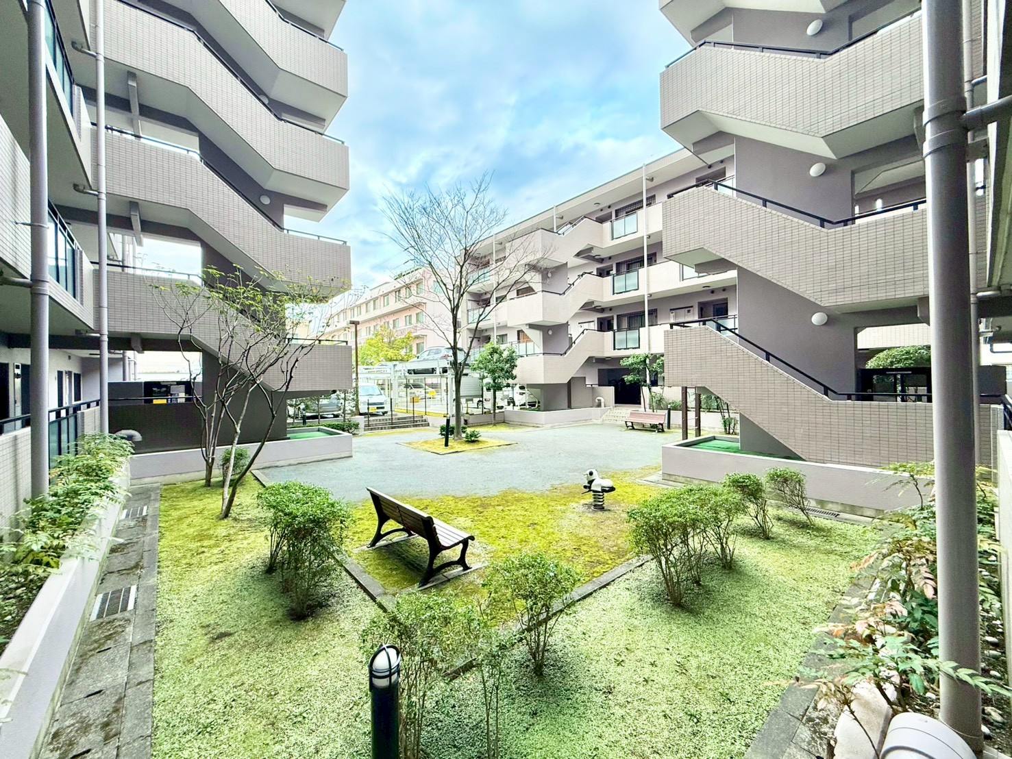 ステイツ武蔵新城市民プラザ通り