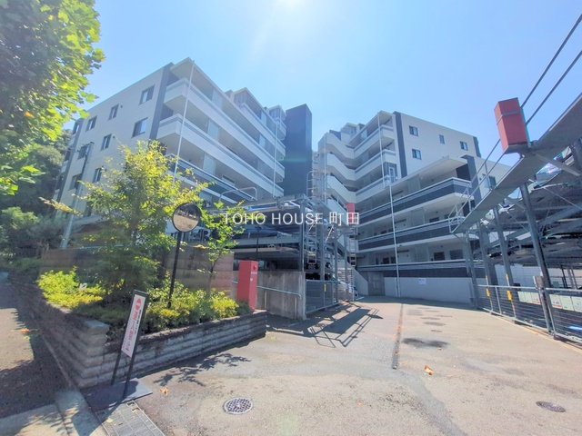 東京都多摩市諏訪4丁目