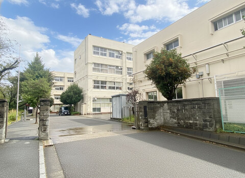 横浜市立城郷中学校(徒歩10分)