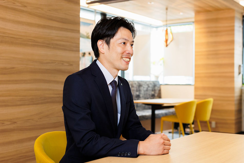 村上 篤司｜小田急線祖師ヶ谷大蔵の【東宝ハウス世田谷】