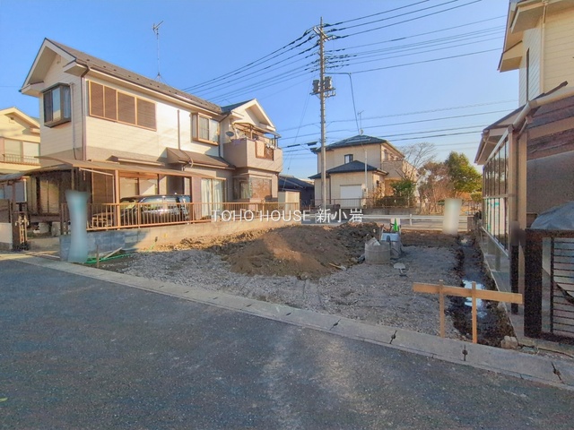 埼玉県三郷市鷹野４丁目