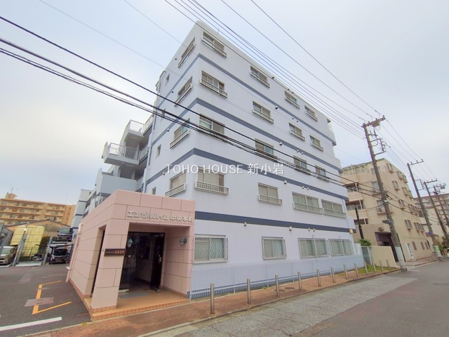 東京都足立区中央本町４丁目