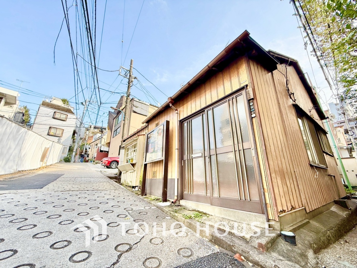 東京都新宿区赤城 下町