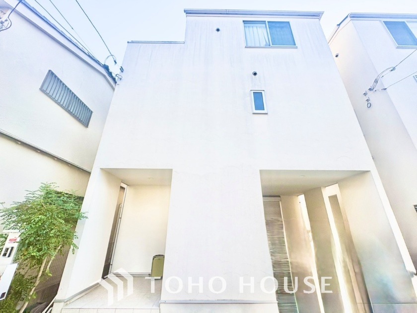 東京都三鷹市下連雀４丁目