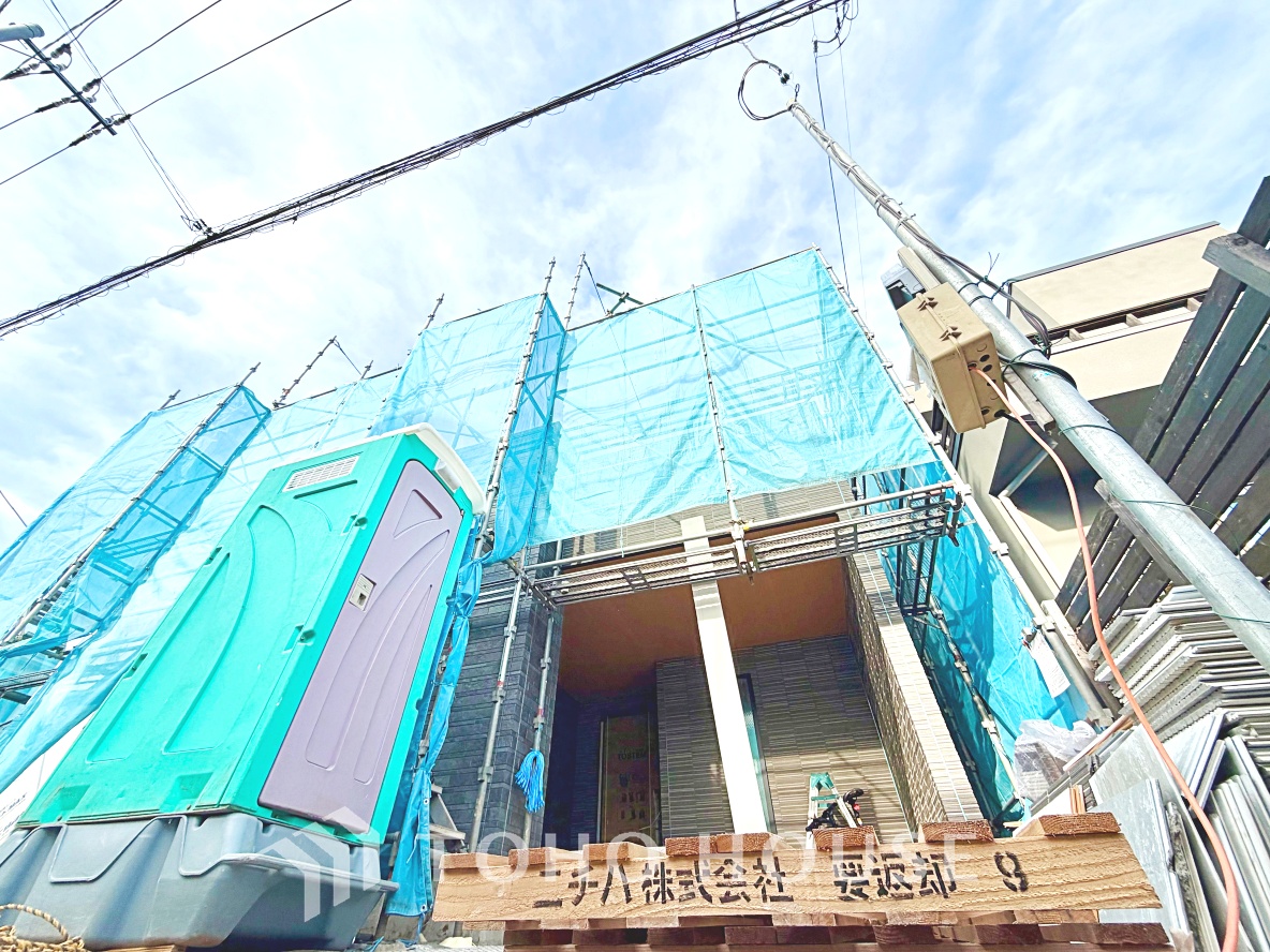 可能な限り余計なものを省いた3口コンロ。美しさと機能性を兼ね備えたスタイルはきっと何年もあなたの味方です。