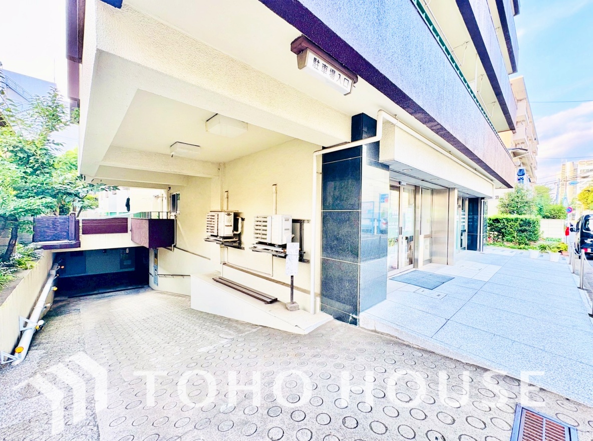 三鷹コーポラス