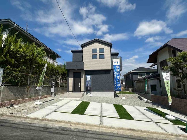 生駒市鹿ノ台西３期１棟の写真1
