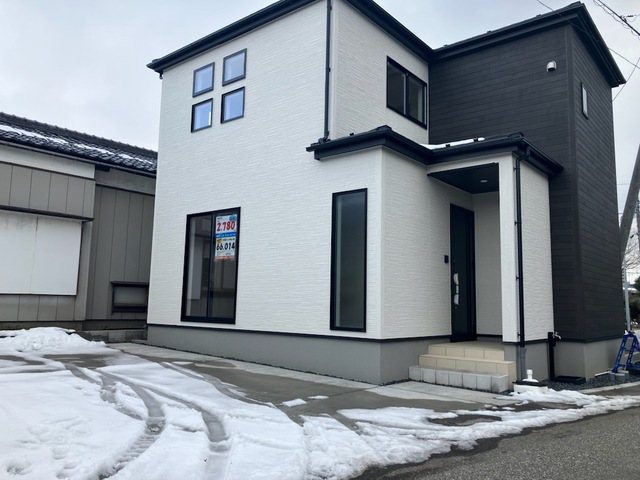新潟市中木戸１棟の写真1