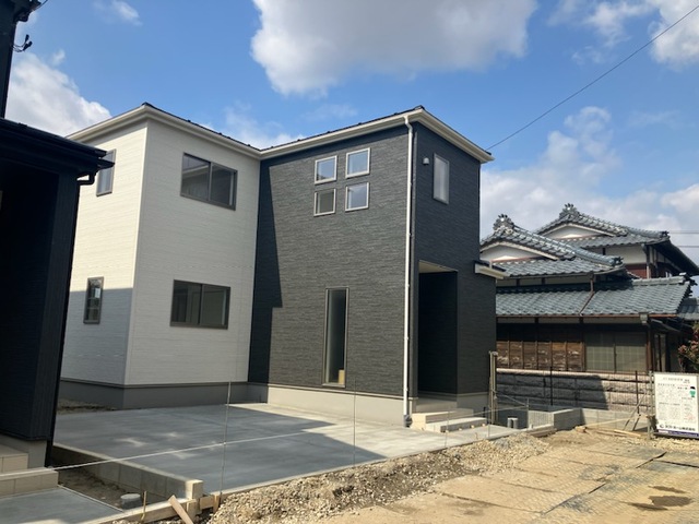 新潟市巻２期３棟の写真1