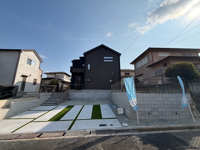 神戸市桜が丘西町１棟の写真1