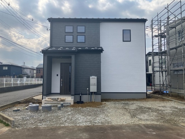 三条市曲渕１棟の写真1