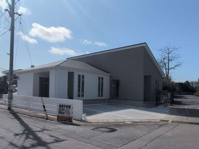 うるま市石川赤崎１棟の写真1