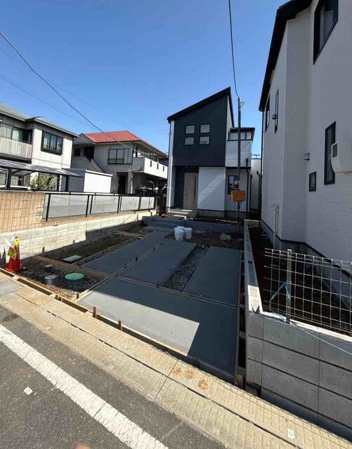 草加市稲荷１２期２棟の写真1