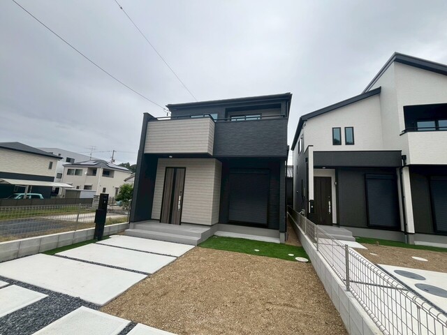 瀬戸市東郷町３棟の写真1