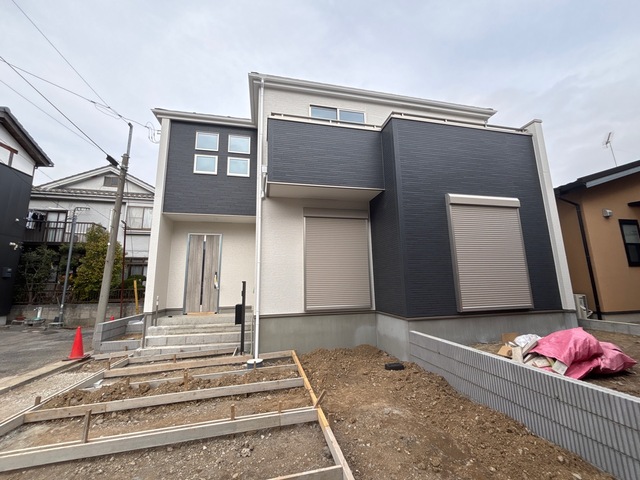 越谷市弥十郎１２期１棟の写真1