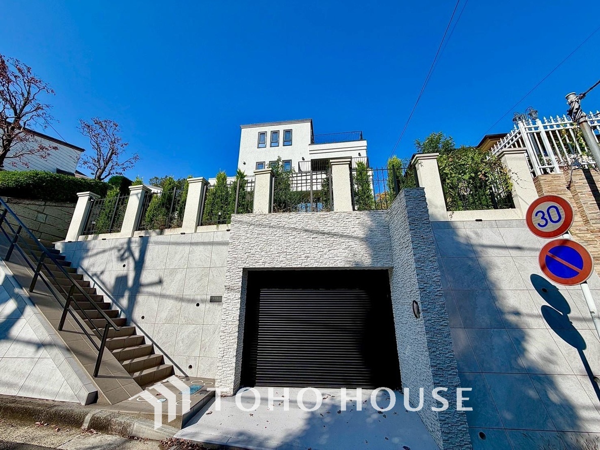 神奈川県横浜市青葉区美しが丘３丁目