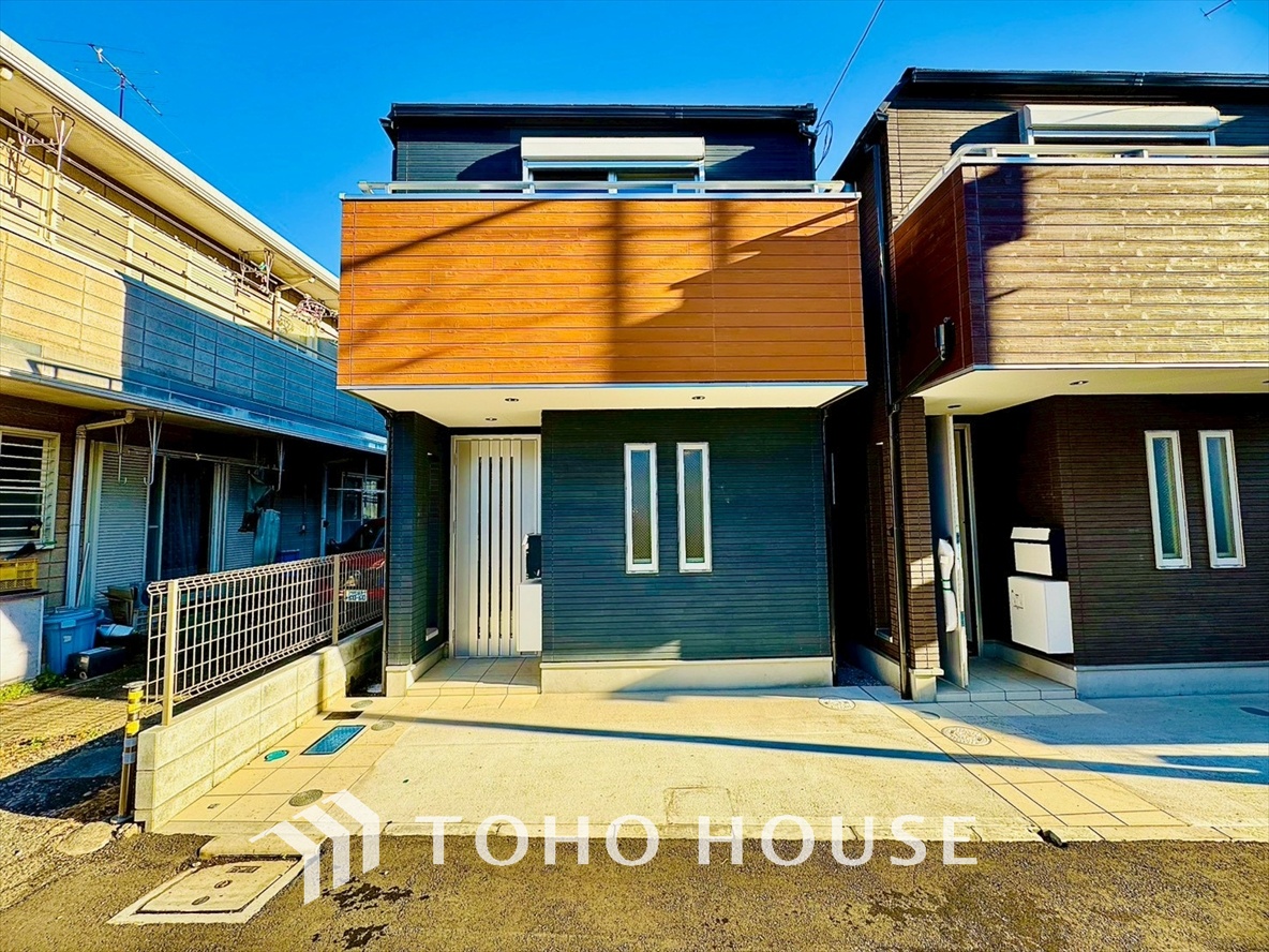 鮮やかなデザインと美しさが際立つ外観、心地よい暮らしのはじまり。