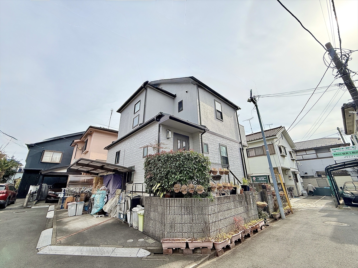 東京都三鷹市深大寺２丁目