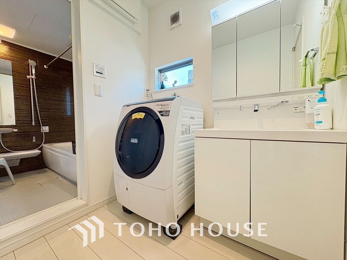 使いやすく清潔感のある洗面所。快適な身支度をサポートします。