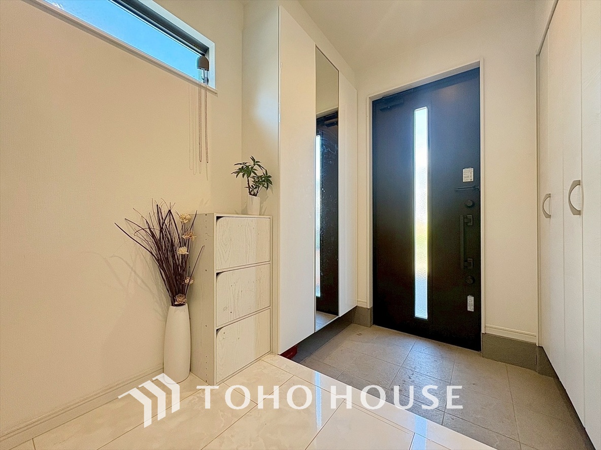 玄関から広がる、心地よい毎日。新しい一歩がここから始まります。