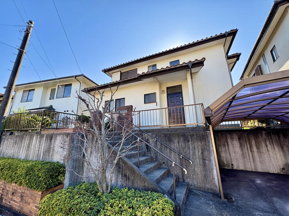 東京都多摩市聖ヶ丘２丁目