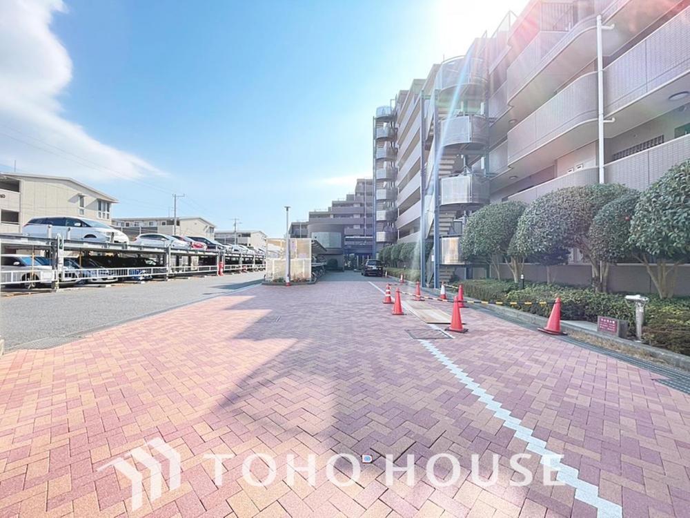 建物完成前には物件の現地と、近隣の完成施工例をご案内させて頂きます。