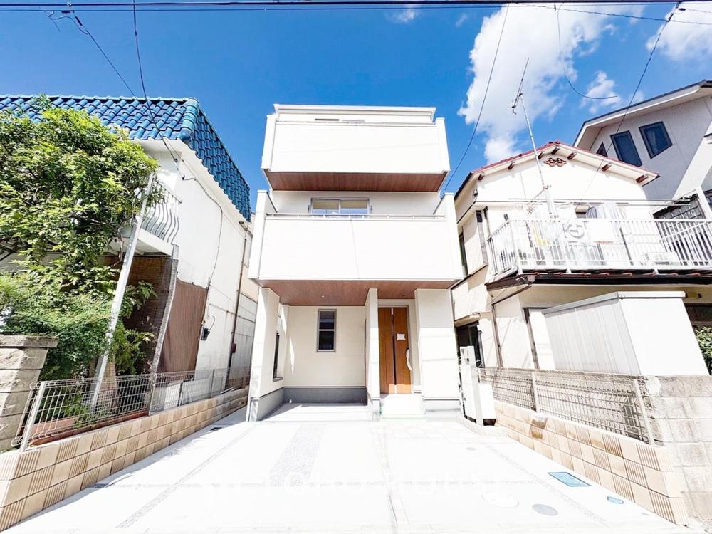 埼玉県草加市小山２丁目