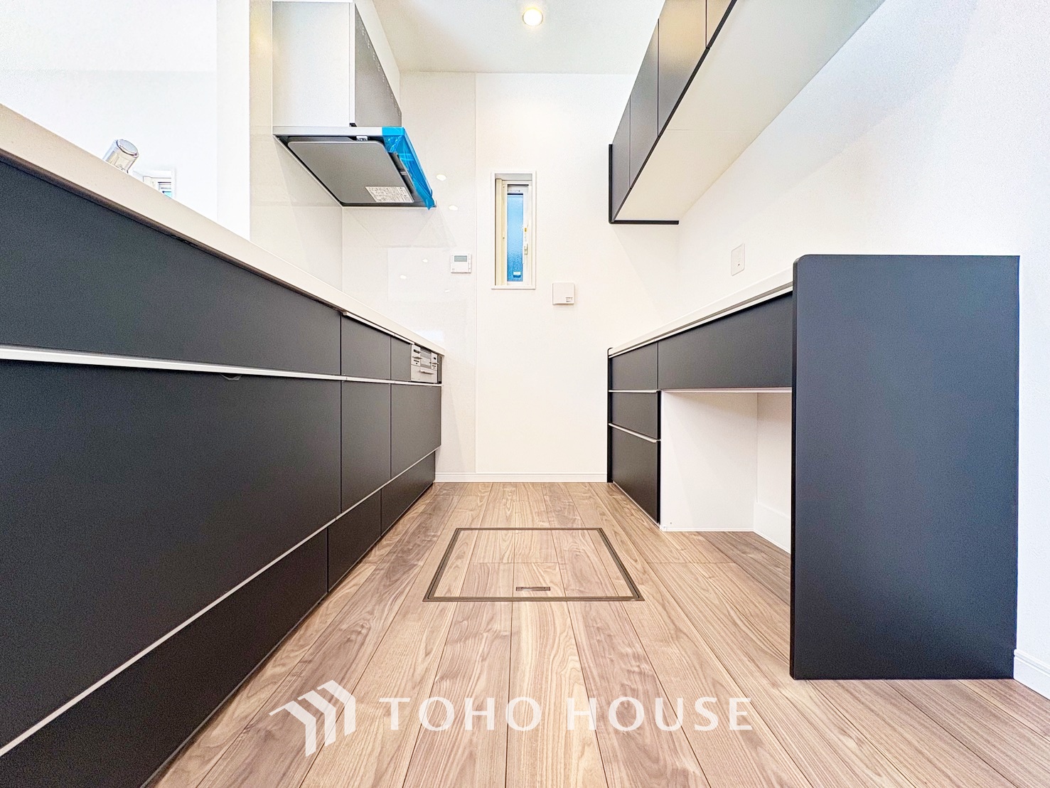 広々キッチンを採用。みんなで作った料理を召し上がりながらの会話は、どのような物になるのでしょうか。