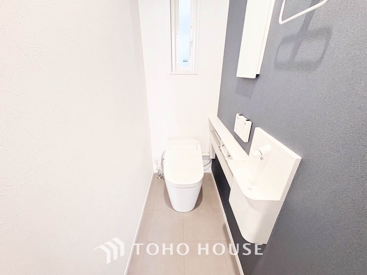 お掃除もラクラクな節水型トイレを設置