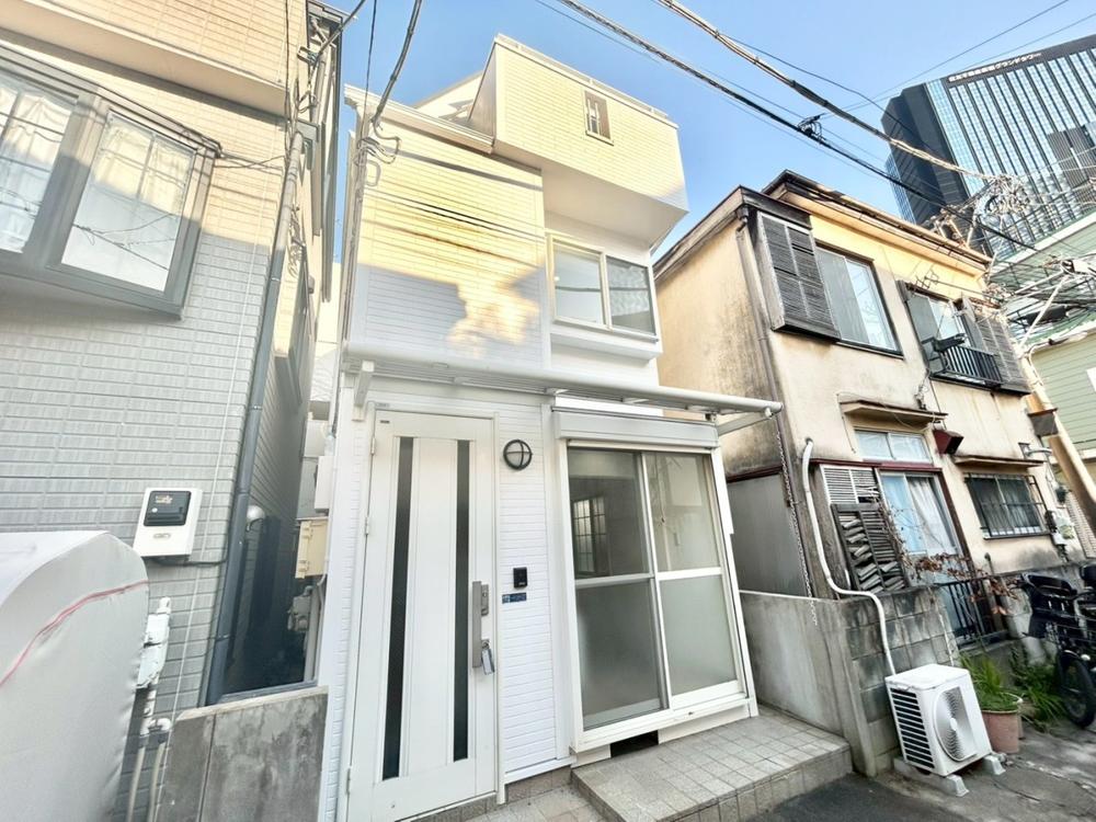 東京都新宿区北新宿２丁目