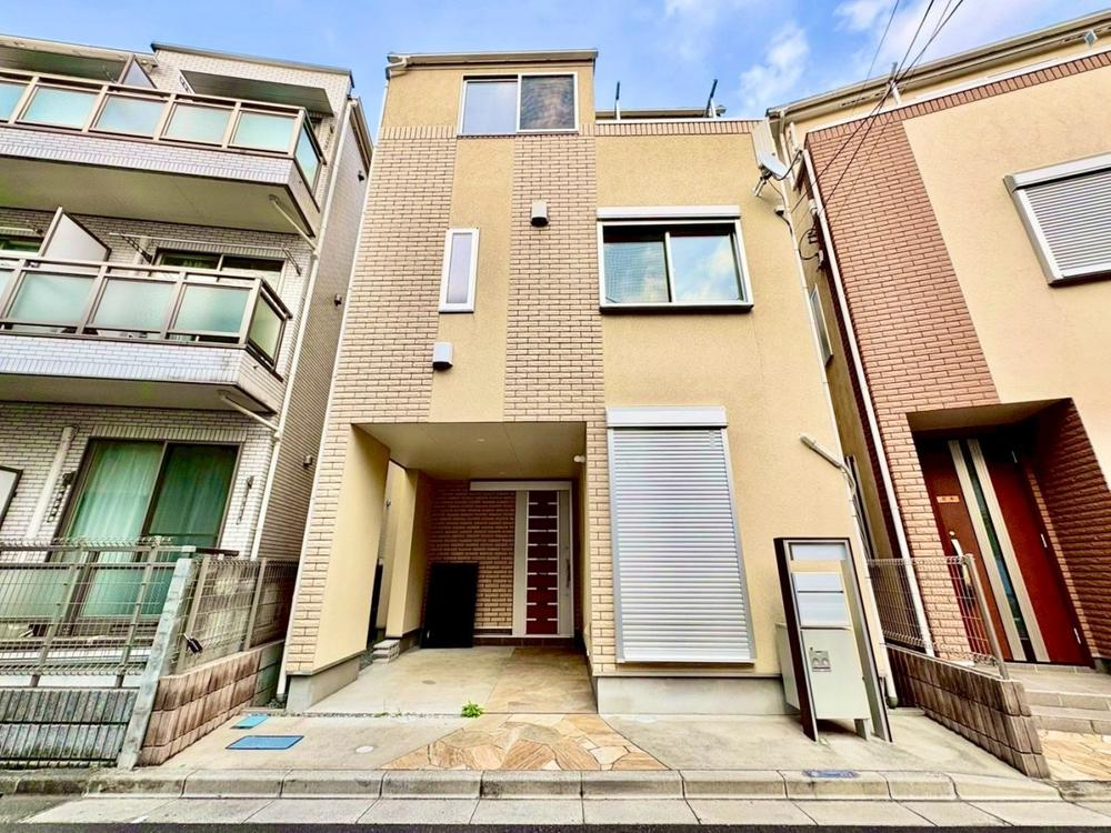 東京都荒川区西日暮里６丁目