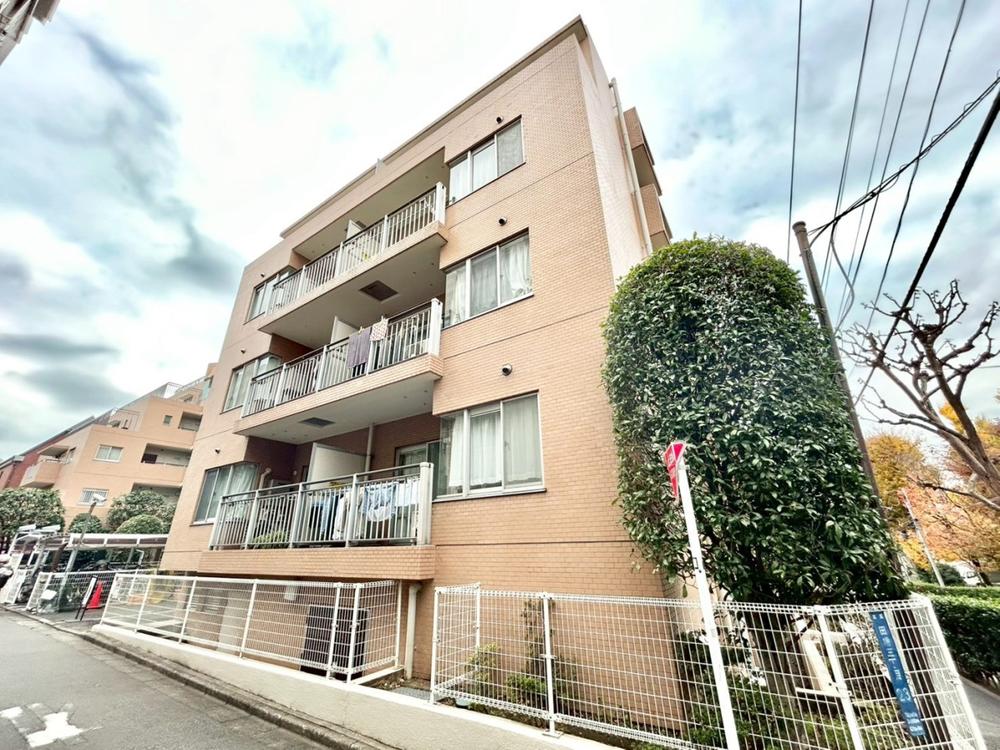 駒込八幡坂ガーデニア