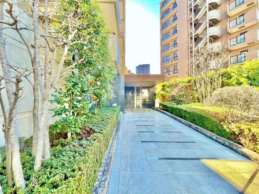 コスモ西日暮里ロイヤルフォルム