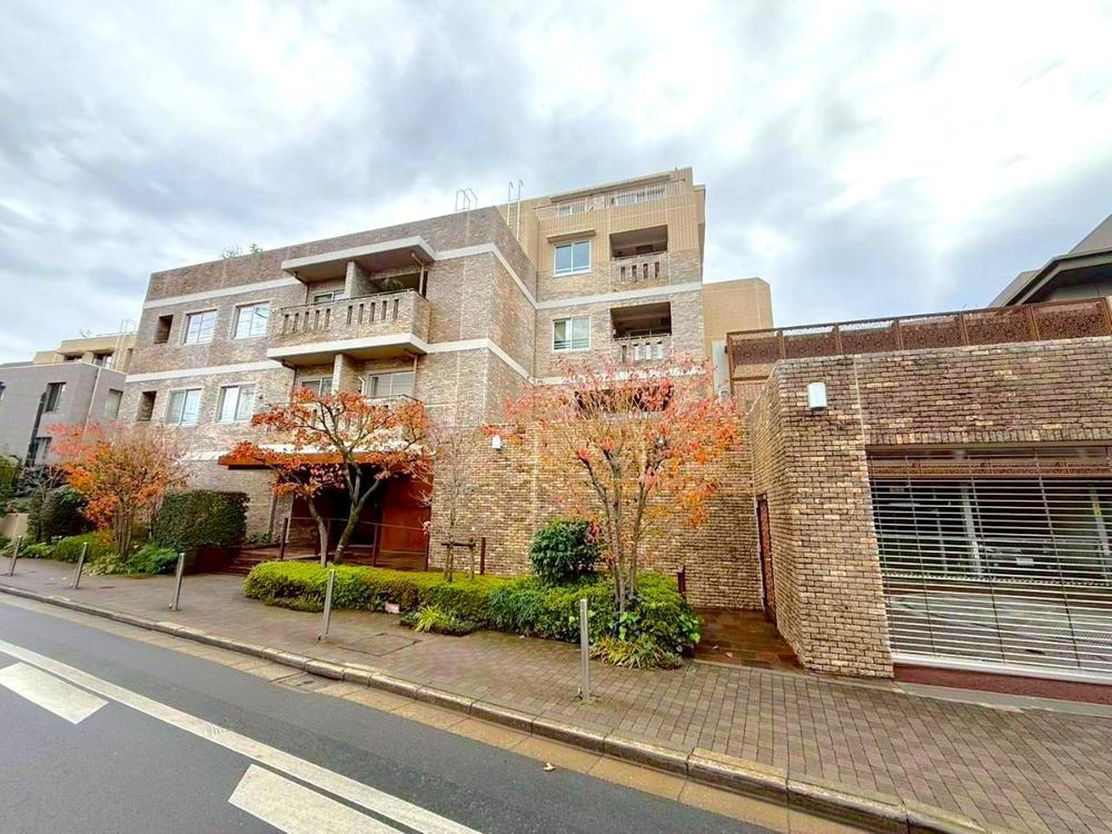 パークコート市谷仲之町