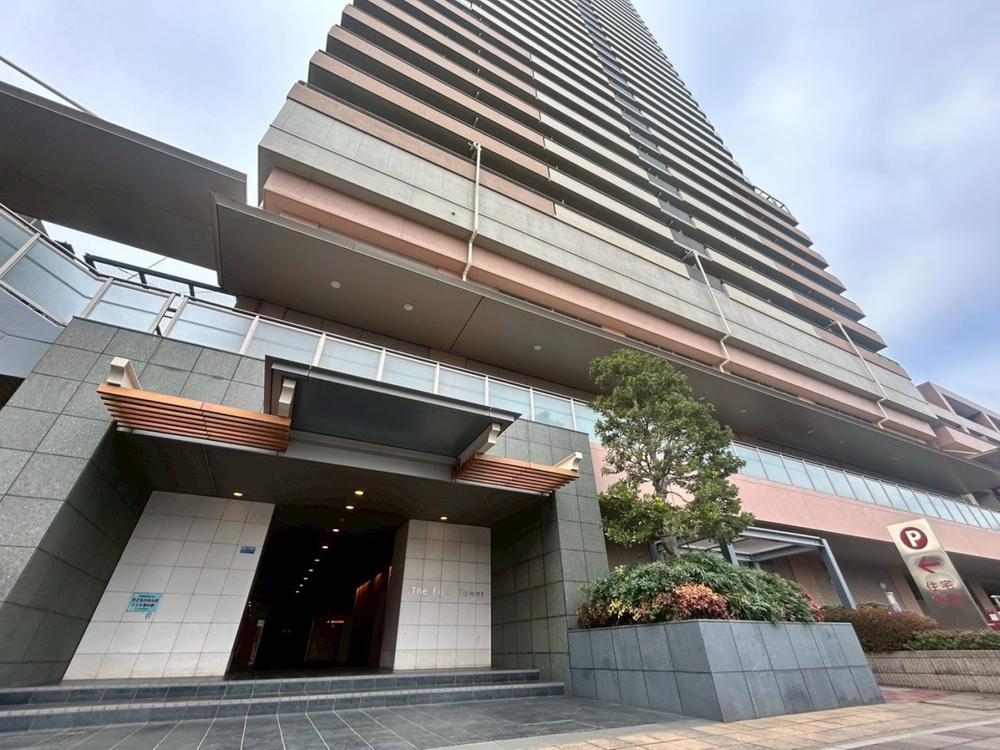 ザ・ファーストタワー