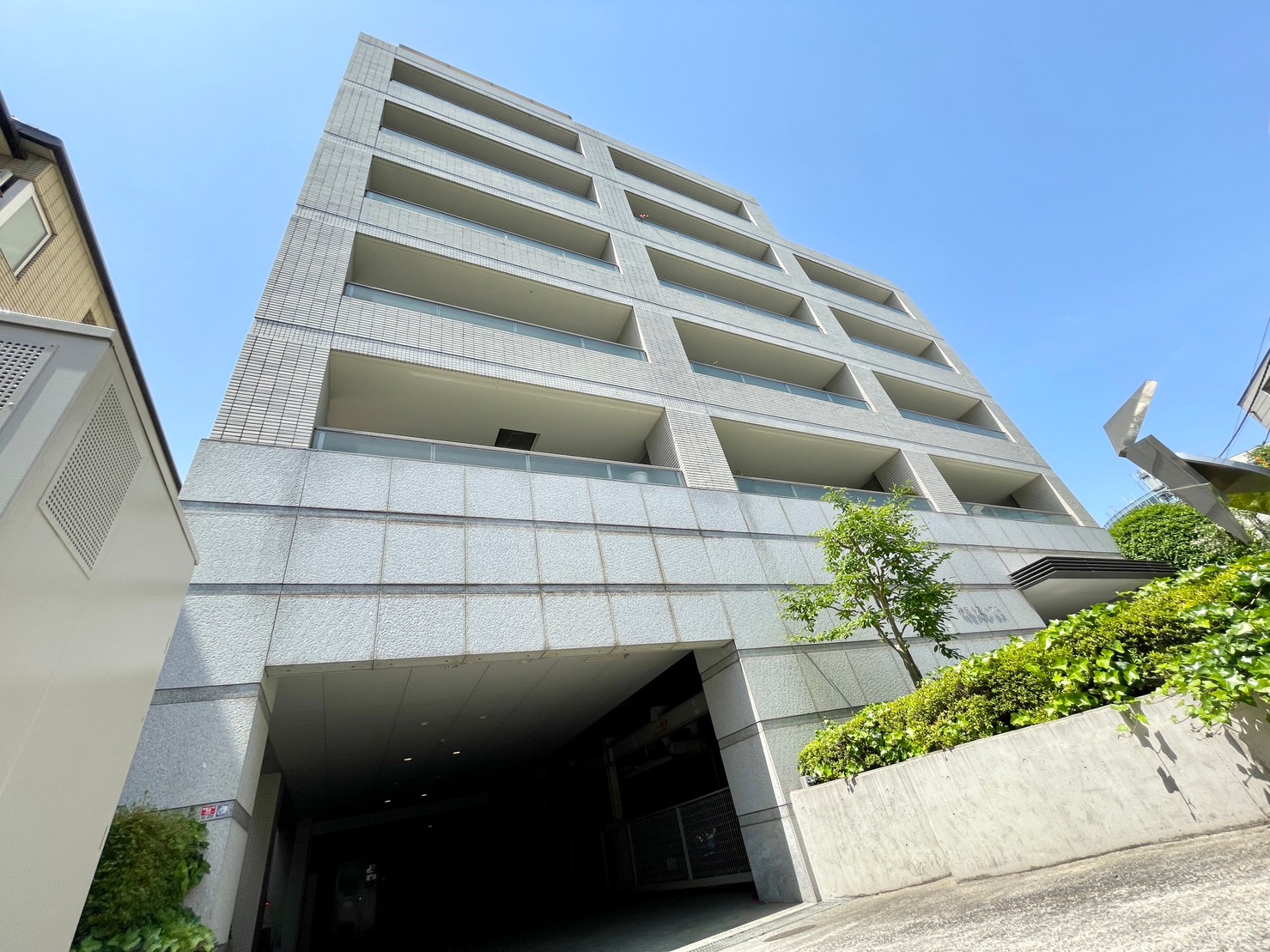 【15社を比較査定して臨んだ売却活動】～東宝ハウス品川の山田さんにまるで自分の家のように売却活動していただき、心から感謝しています。全てがスムーズに進み、海外出発前に高値で成約できました！～